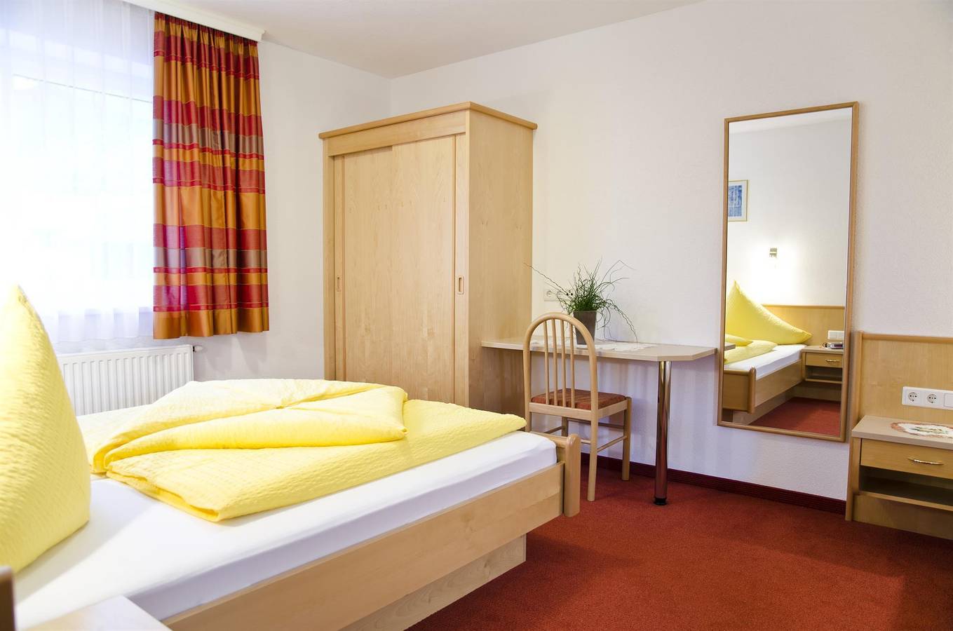 Ganze Ferienwohnung, Fewo Helene/2 Schlafräume/ 2Du., Wc in Galtür, Verwall