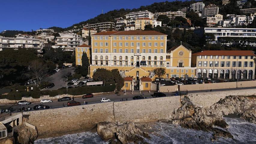 Hôtel pour 2 personnes, avec Terrasse ainsi que Jardin et Vue dans Le Boulevard Frank Pilatte