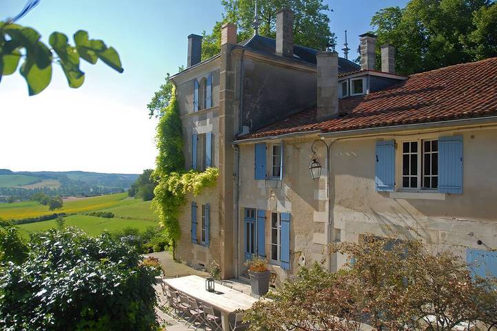 Location de vacances pour 8 personnes à Montmoreau-Saint-Cybard