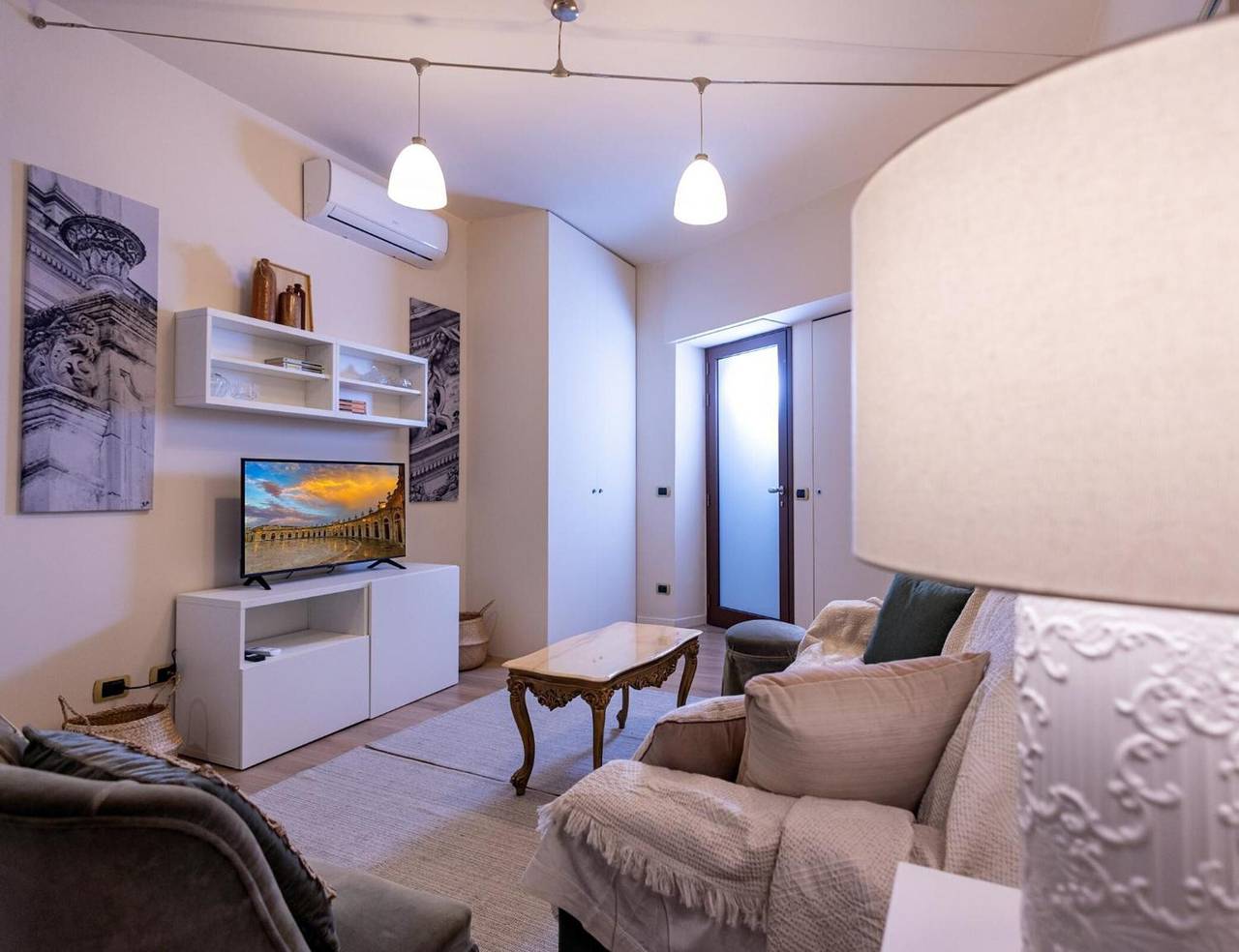 Appartamento intero, Appartamento 'Sinatra Suite' con Terrazza Privata, Wi-Fi e Aria Condizionata in Ispica, Provincia di Ragusa