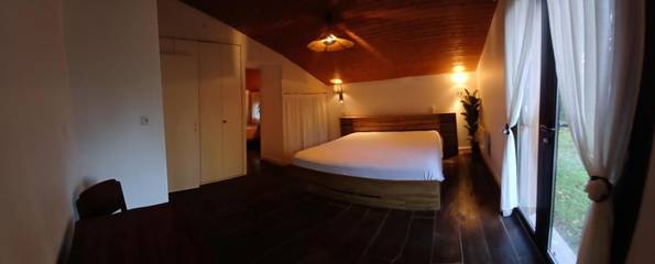 Chambre d’hôte pour 2 personnes, avec jardin ainsi que terrasse et vue à Grayan-et-l'Hôpital