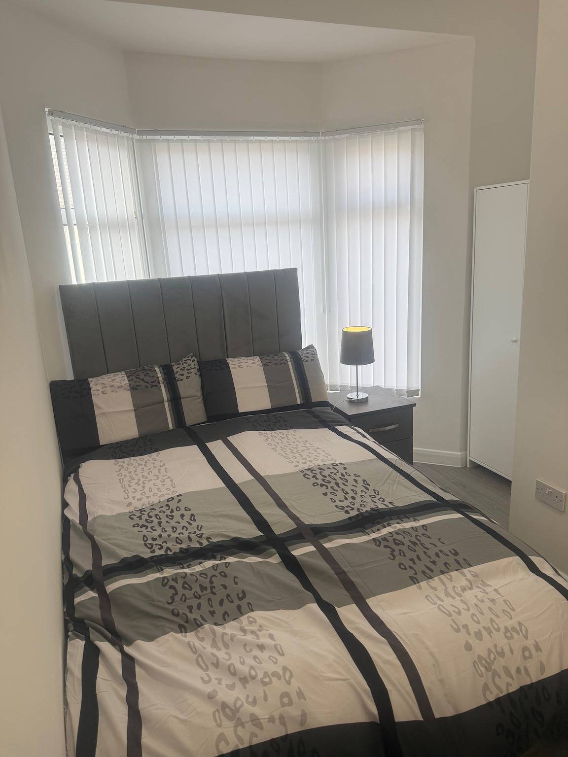 Stylish Dream Home with 4 En-Suite Bedrooms in Liverpool, Merseyside