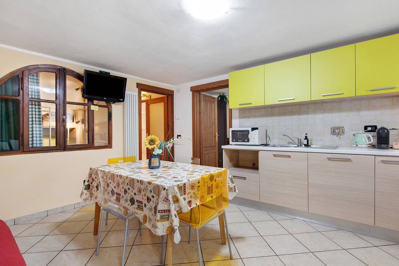 Geheel appartement, Tweekamerappartement in Historisch Huis in Sarre, Comune di Sarre