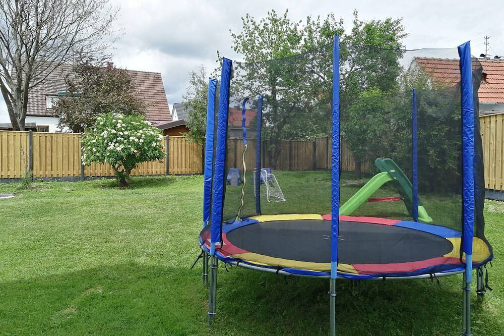 Ferienwohnung-Mina, nahe Günzburg und Legoland® (Whg 1) in Burgau, Bayerisch Schwaben