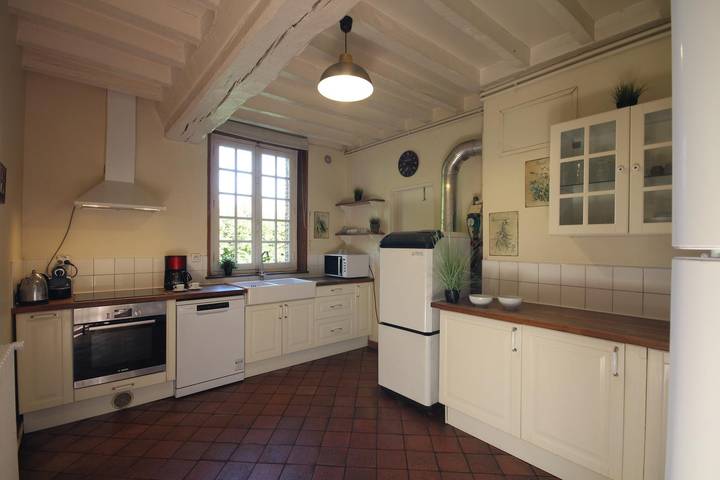 Gîte pour 12 personnes, avec jardin à Cottévrard - 3