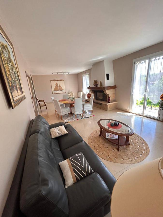 Location de vacances pour 6 personnes, avec vue et jardin, animaux acceptés à Levernois - 3