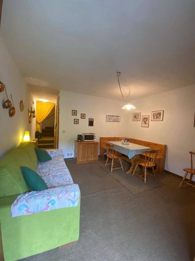 Gîte pour 6 personnes, avec vue et balcon à Cesana Torinese - 4