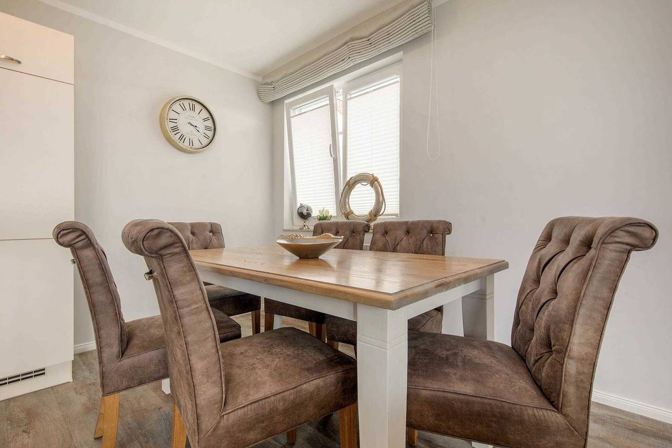 Hel lägenhet, Moderne Ferienwohnung in Strandnähe mit Sauna, Fitnessraum und Fahrstuhl im Haus in Ostseebad Binz, Binz