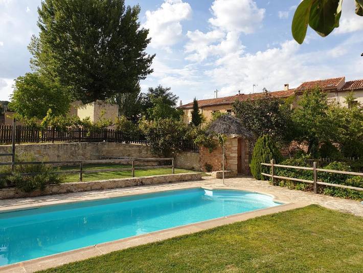 Casa rural con piscina para 4 personas, con terraza y vistas además de jardín y piscina, Se admiten mascotas en Castilla-La Mancha - 4