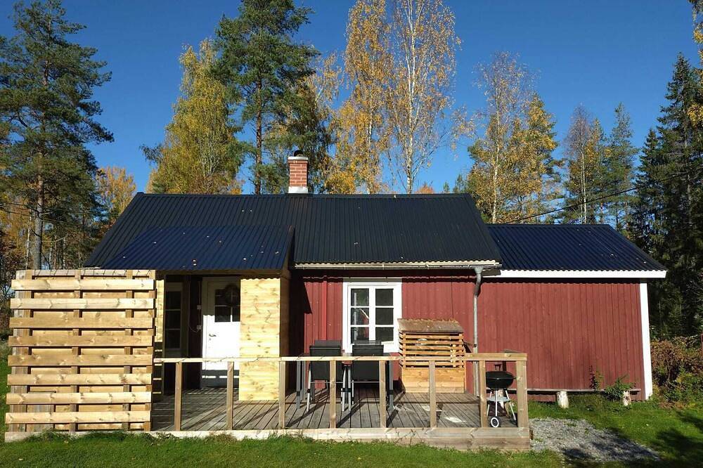 Rosa's Stuga, ein schönes Haus für zwei Personen inmitten wunderschöner Natur. in Värmland