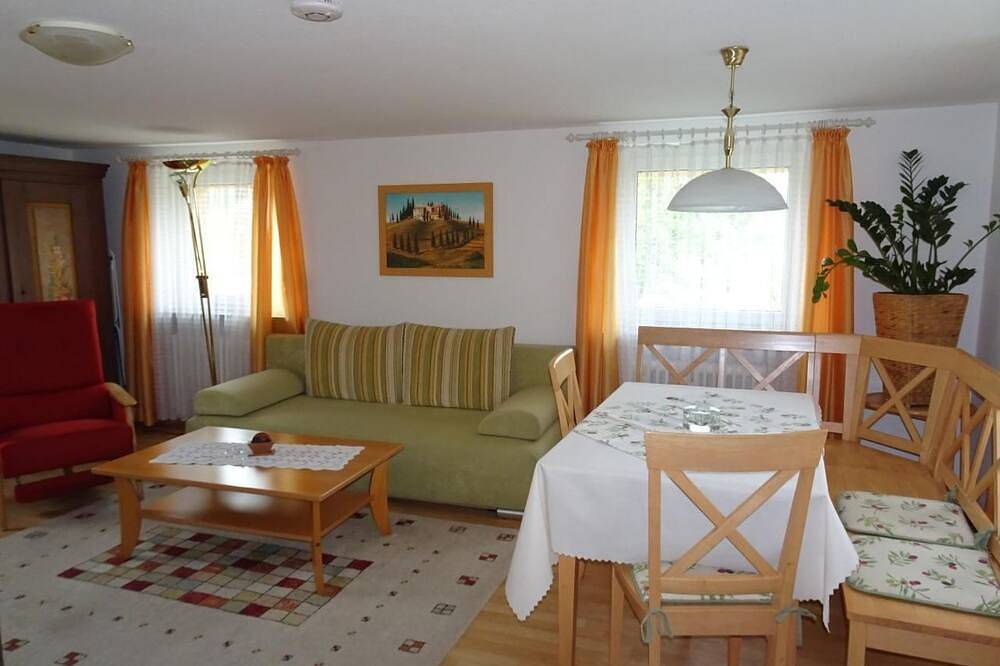 Ganze Wohnung, Nette Wohnung in Garitz mit Garten und Terrasse in Bad Kissingen, Rhön-Bayern