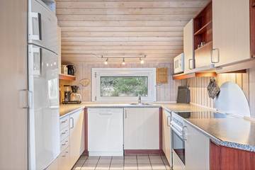 Villa for 8 Guests in Bjerregård, Western Jutland, Picture 2