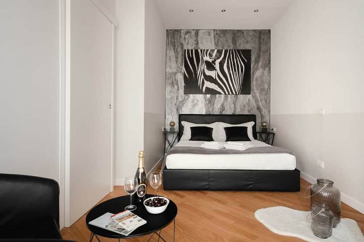 Entire apartment, Deluxe Central Apartment in Bergamo, Bergamo Province