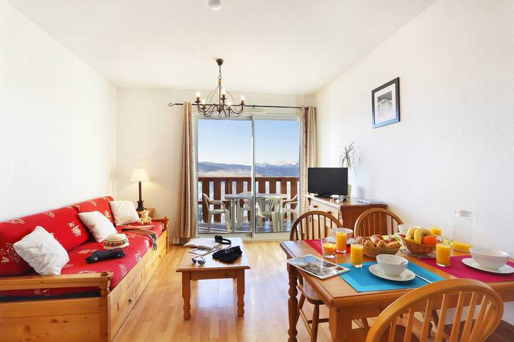 Appartement de vacances pour 6 personnes, avec piscine et balcon à Font-Romeu-Odeillo-Via
