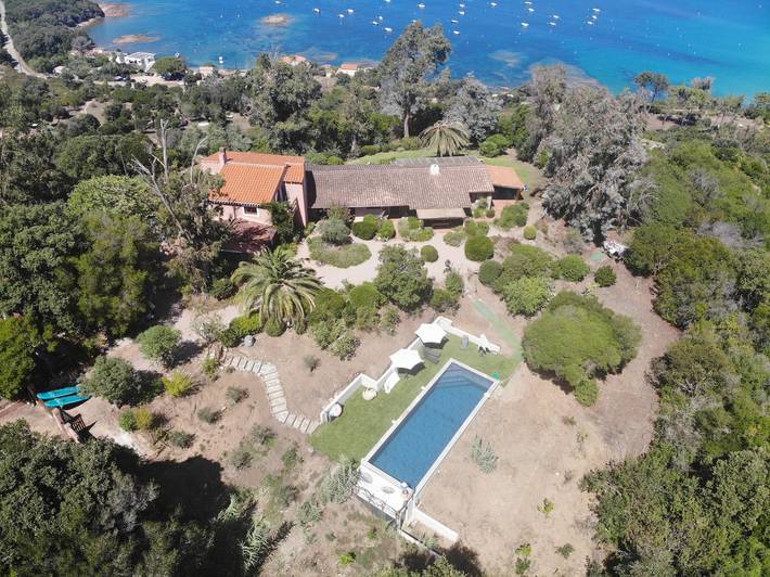 Villa pour 9 personnes, avec Jardin en Corse-du-Sud