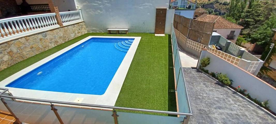 Chalet para 15 personas, con vistas además de jardín y piscina, Se admiten mascotas en Vega de Granada - 3