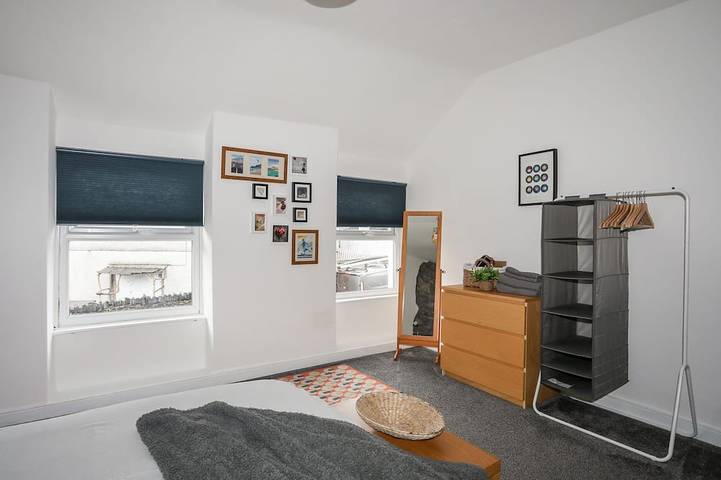 5 Thomas Street, family friendly, with a garden in Llanberis in Llyn Padarn, Snowdonia