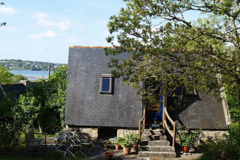 Vacation home Kertoupin Crozon / Roscanvel - large garden, near beach and sea in Crozon, Iroise