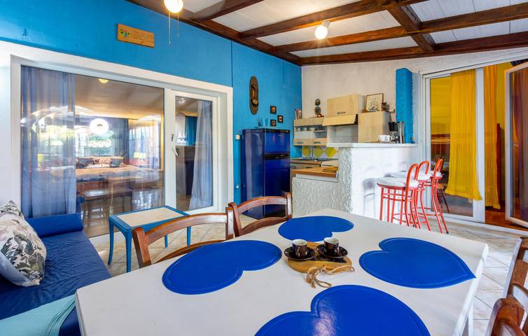Ganze Ferienwohnung, Gemütliche Ferienwohnung in Strandnähe mit WLAN, Klimaanlage und Terrasse in Banjole, Südküste Istrien