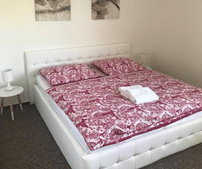 Ferienhaus für 2 Personen, mit Terrasse und Garten sowie Ausblick in Langendorf - 2
