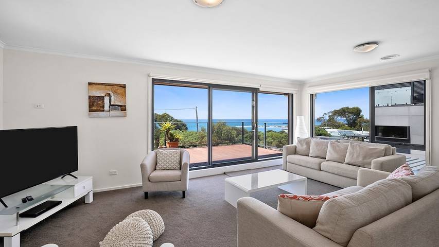 Holiday home for 10 people, with garden and balcony in Anglesea