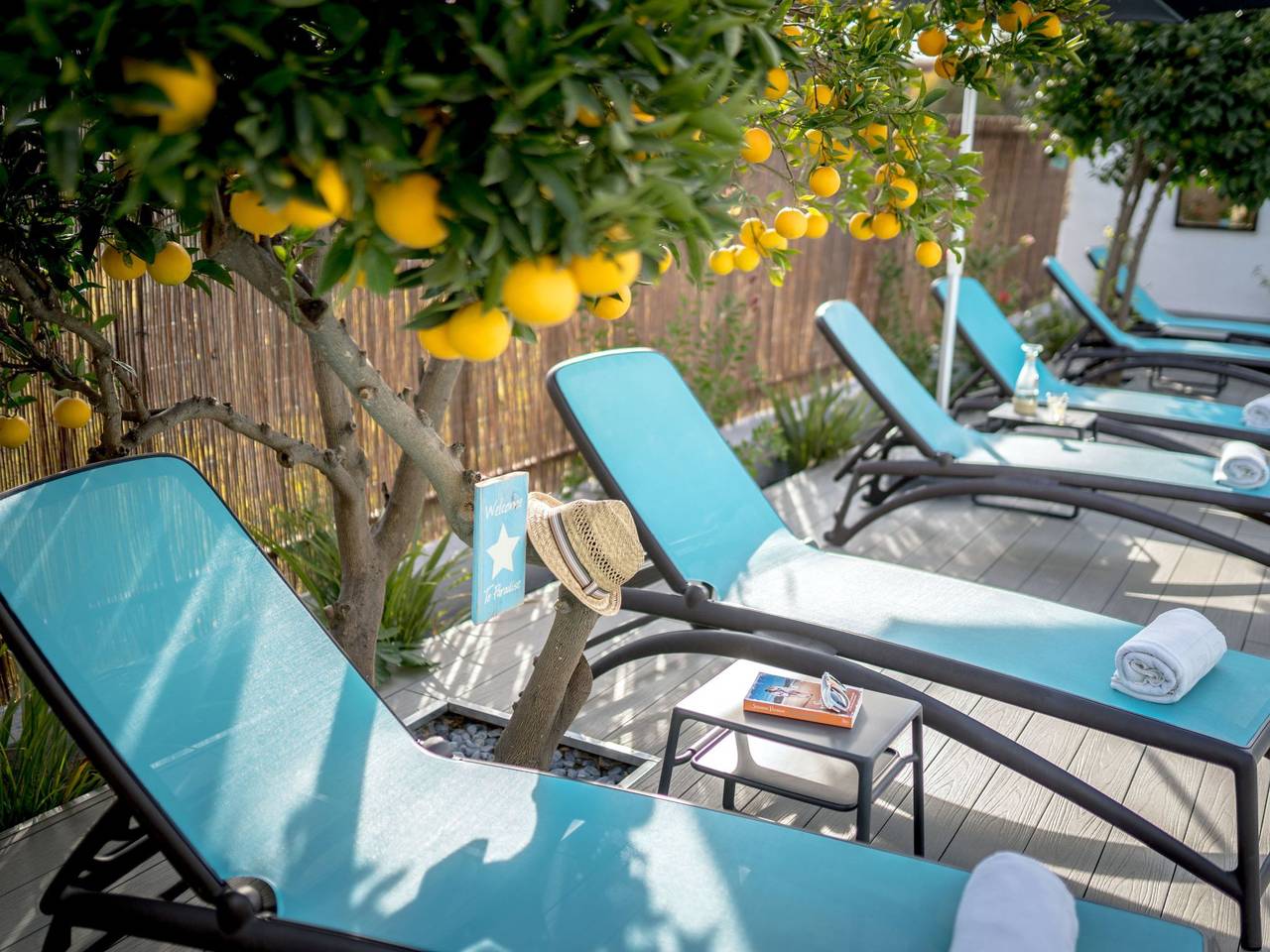 Appartement moderne avec piscine, parking et Internet près d'une rivière et d'un café-bar in Dúrcal, Province de Grenade