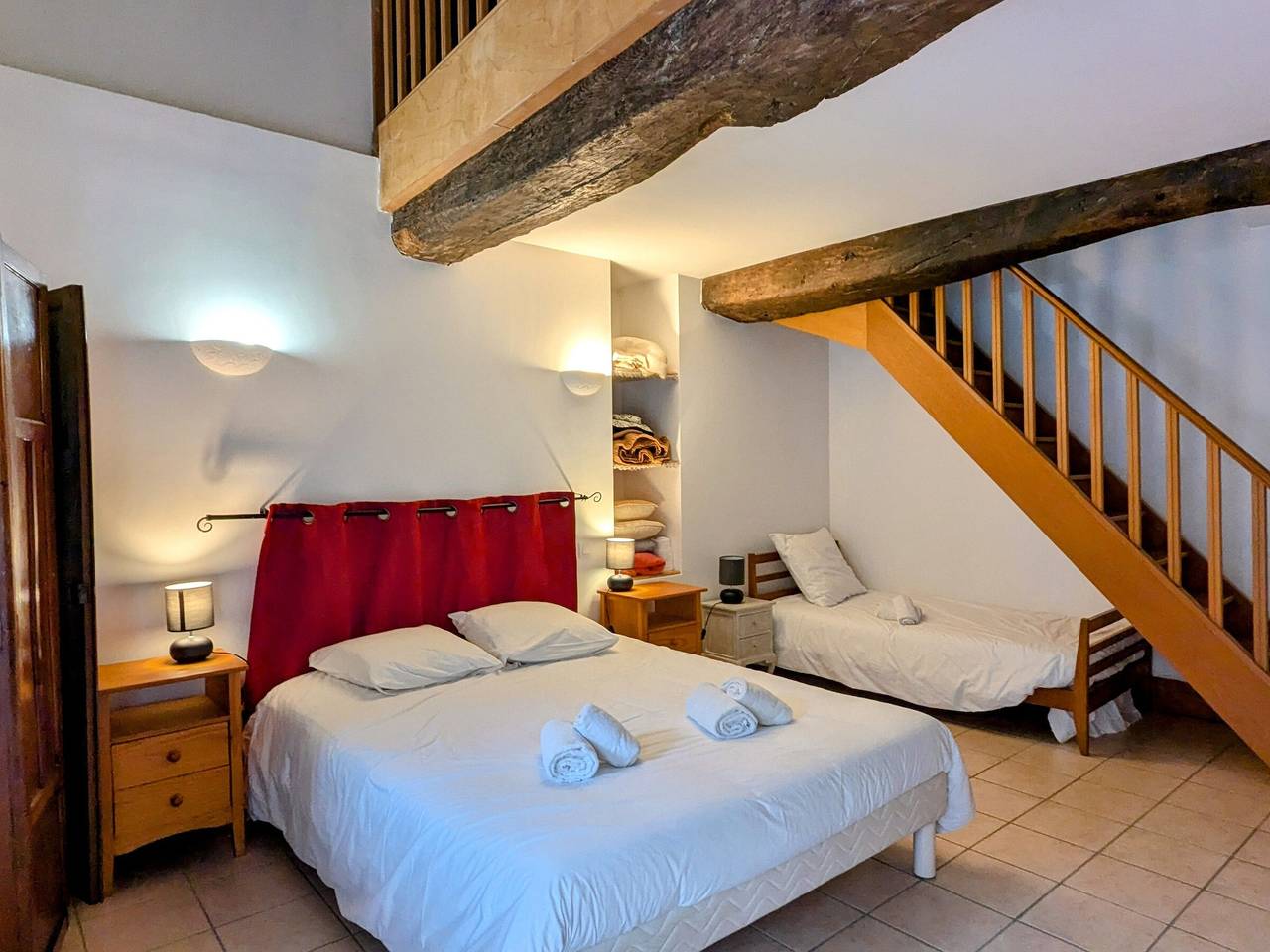 Casa rural familiar con piscina, aire acondicionado y Wi-Fi en viñedos in Saint-Aubin (Côte-d'Or), Beaune region