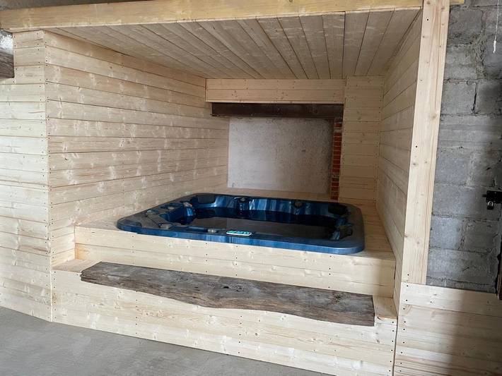 Location de vacances pour 15 personnes, avec jacuzzi et terrasse dans Saint-Martin-Lestra - 4