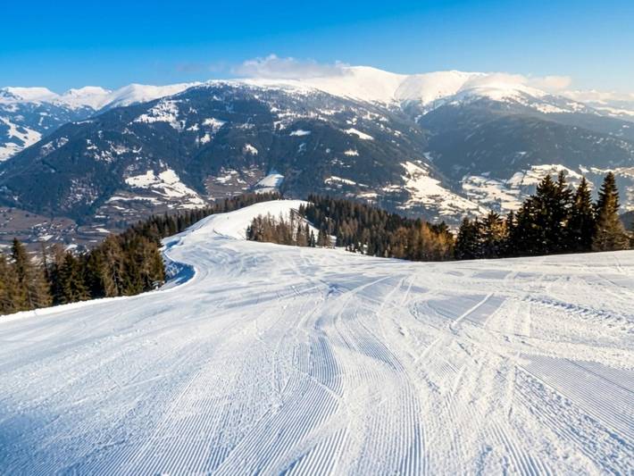 Chalet an einem Alpensee nahe Skigebieten in Afritz am See, Villach-Land
