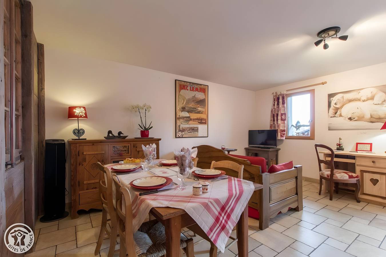 Gîte Chez Mayon : maison de vacances avec vue montagne et Wi-Fi à Orcier in Orcier, Région de Thonon-les-Bains