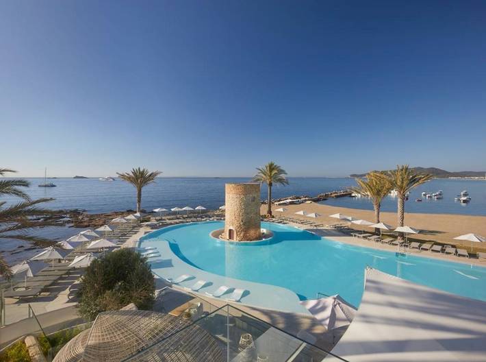 Apartamento para 3 personas, con Balcón y Jacuzzi además de Terraza y Jardín en Ibiza Ciudad