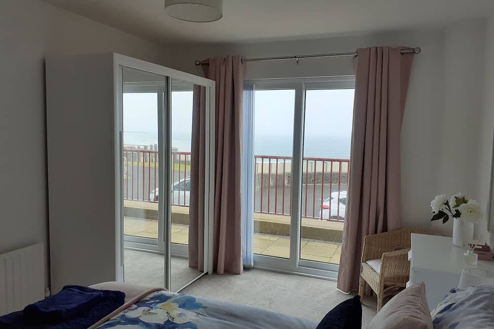 Entire apartment, Sea front Apartment In Castlerock, With Stunning Panoramic Views in Castlerock, County Londonderry