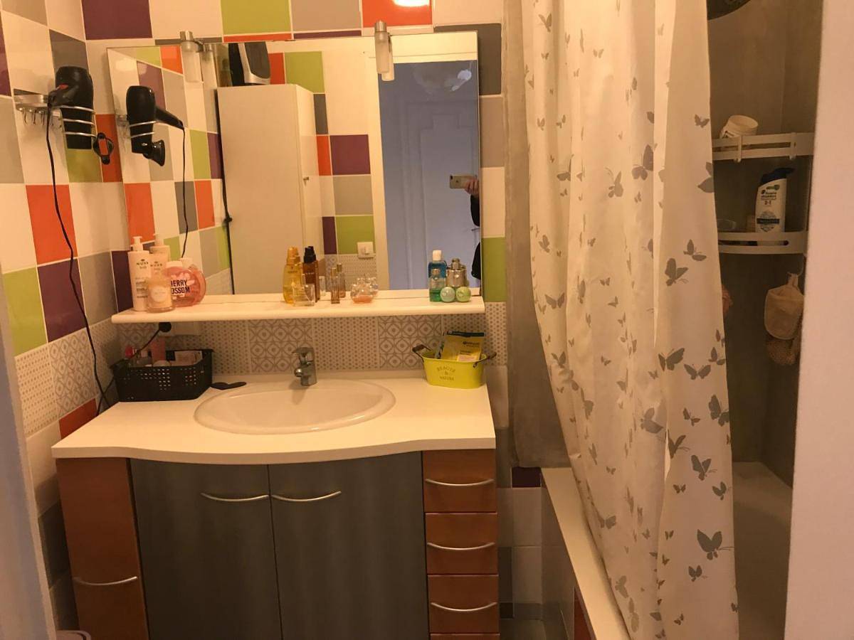 Maison reposante plein sud sans vis à vis avec piscine in Le Châtelet-en-Brie, Seine-et-Marne