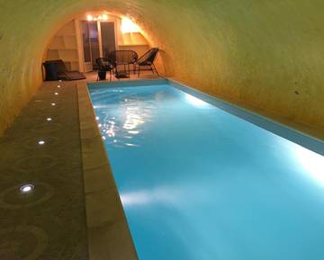 Cottage pour 8 personnes, avec piscine et terrasse à Vinay