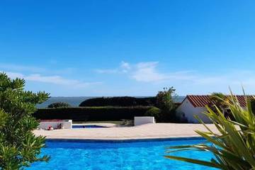 Gîte pour 6 personnes, avec piscine et jardin dans Plage de La Joselière