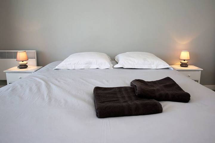 Ganze Wohnung, T3 65m2 + Terrasse 15m2 Meerblick, 6 Personen, kostenloses WIFI, Parkplatz inbegriffen, Nr. 5 in Lacanau Ocean, Lacanau