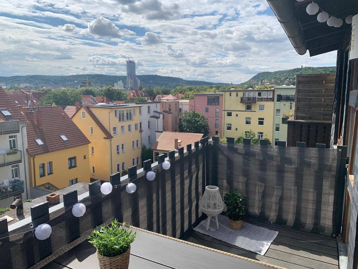 Ganze Wohnung, Two-Bedroom Apartment in Wenigenjena, Jena