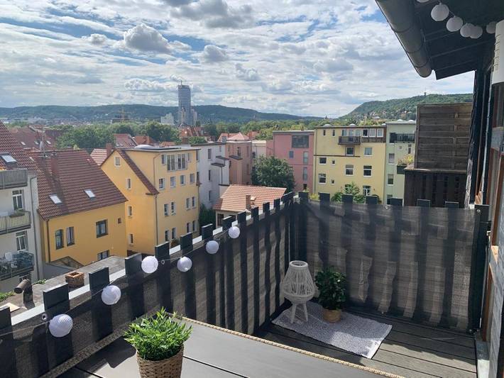 Ferienwohnung für 8 Personen, mit Balkon und Terrasse sowie Ausblick in Jena