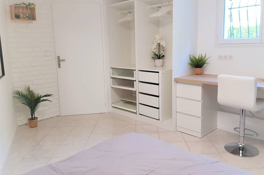Ganze Wohnung, Appartement Élégant en rez de Jardin Avec Piscine et Terrasse in Bettancourt-la-Ferrée, Haute-Marne