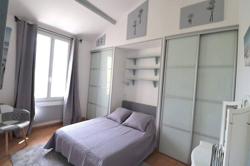 Gîte 4/5 Personnes Dans un Mas Languedocien Avec Piscine et Jacuzzi in Saint-Just, Côte d'Améthyste