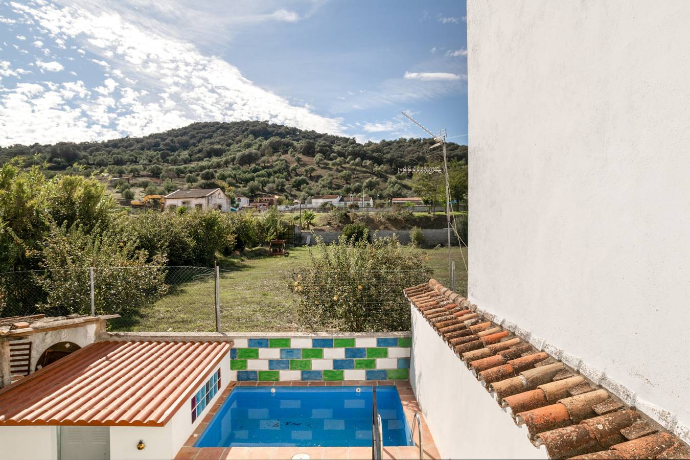 Country House 'La Fresneda' with Mountain View, Wi-Fi and Air Conditioning in La Cañada Del Real Tesoro (Estación de Cortes), Cortes de la Frontera