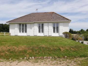 Gîte pour 6 personnes, avec jardin, animaux acceptés à Beuzeville