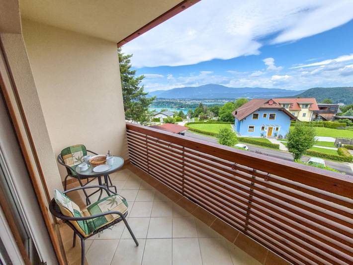 Ferienwohnung für 3 Personen, mit Balkon und Garten sowie Sauna und Seeblick am Faaker See - 4