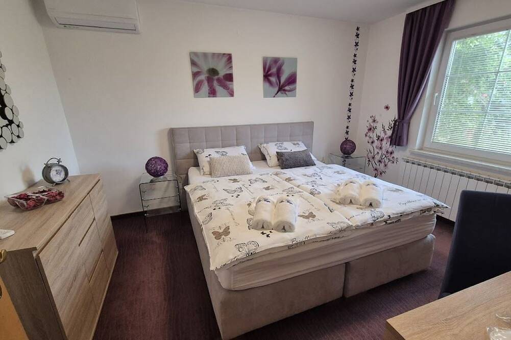 Villa in der Natur mit Jacuzzi, Sauna, Pool und Platz zum Treffen in Krapina-Zagorje