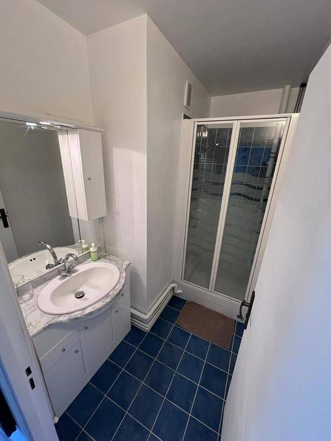 Gîte pour 6 personnes, avec vue et balcon à Cenon - 2