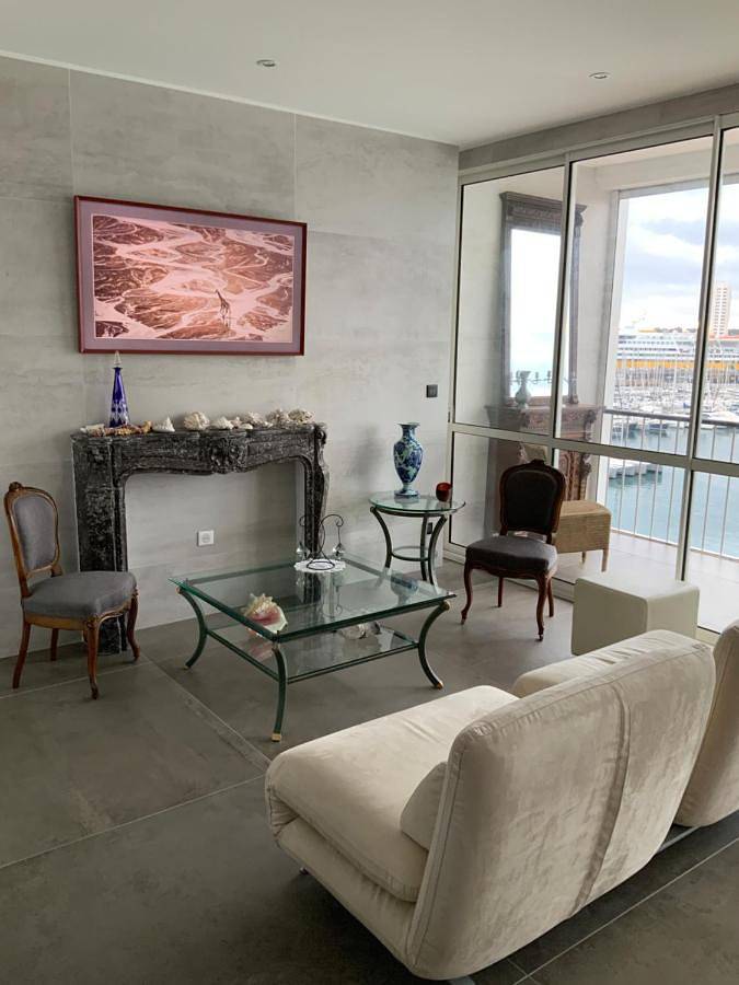 Gîte pour 4 personnes, avec vue et terrasse dans Port De Toulon - 4