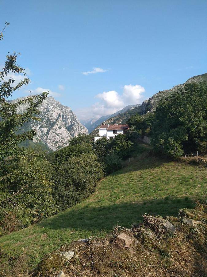 Pousadas e b&b para 3 pessoas, com jardim e vista em Astúrias Região