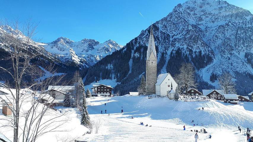Ferienwohnung für 4 Personen, mit Terrasse und Pool sowie Sauna im Kleinwalsertal - 4