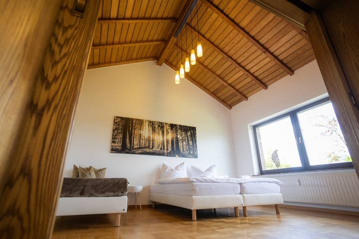 Ferienwohnung für 6 Personen, mit Terrasse und Garten sowie Ausblick in Bad Wünnenberg