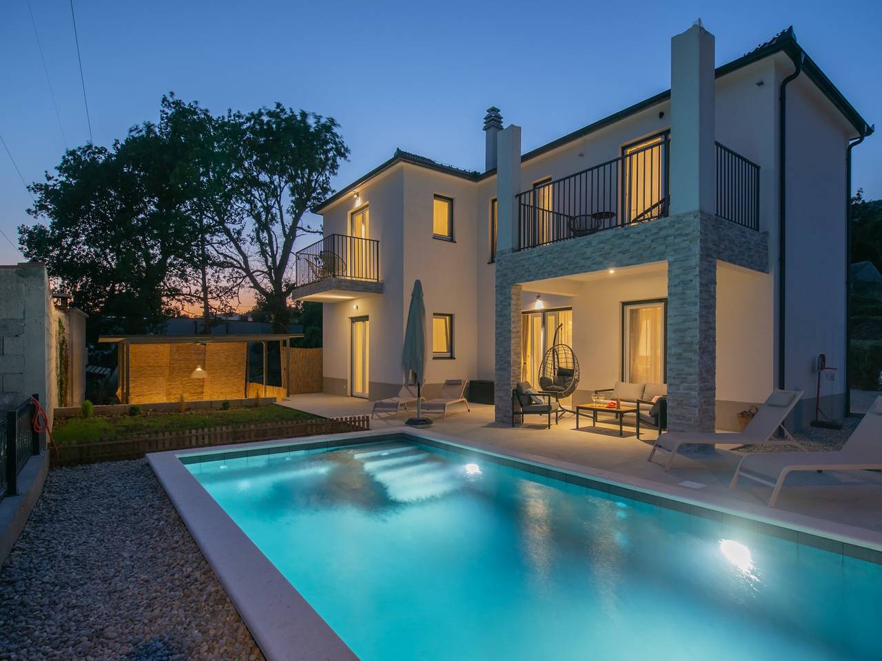 Premium-Villa in der Nähe der Adriaküste in Omiš (Kroatische Adria), Omis